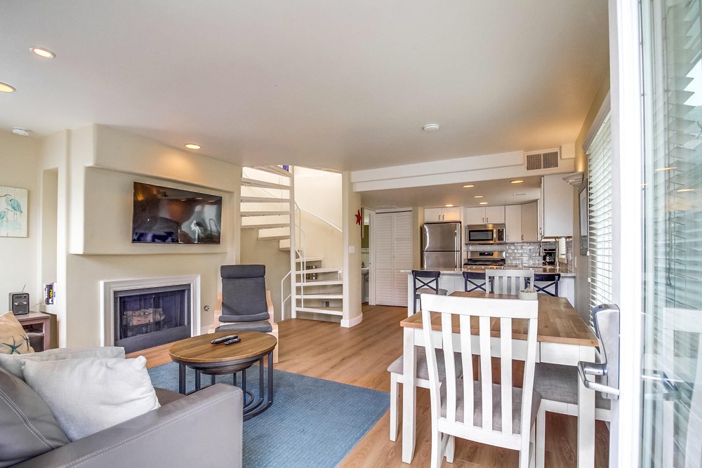 Virtual tour photo 8 of 65 for 824 Ostend Ct
