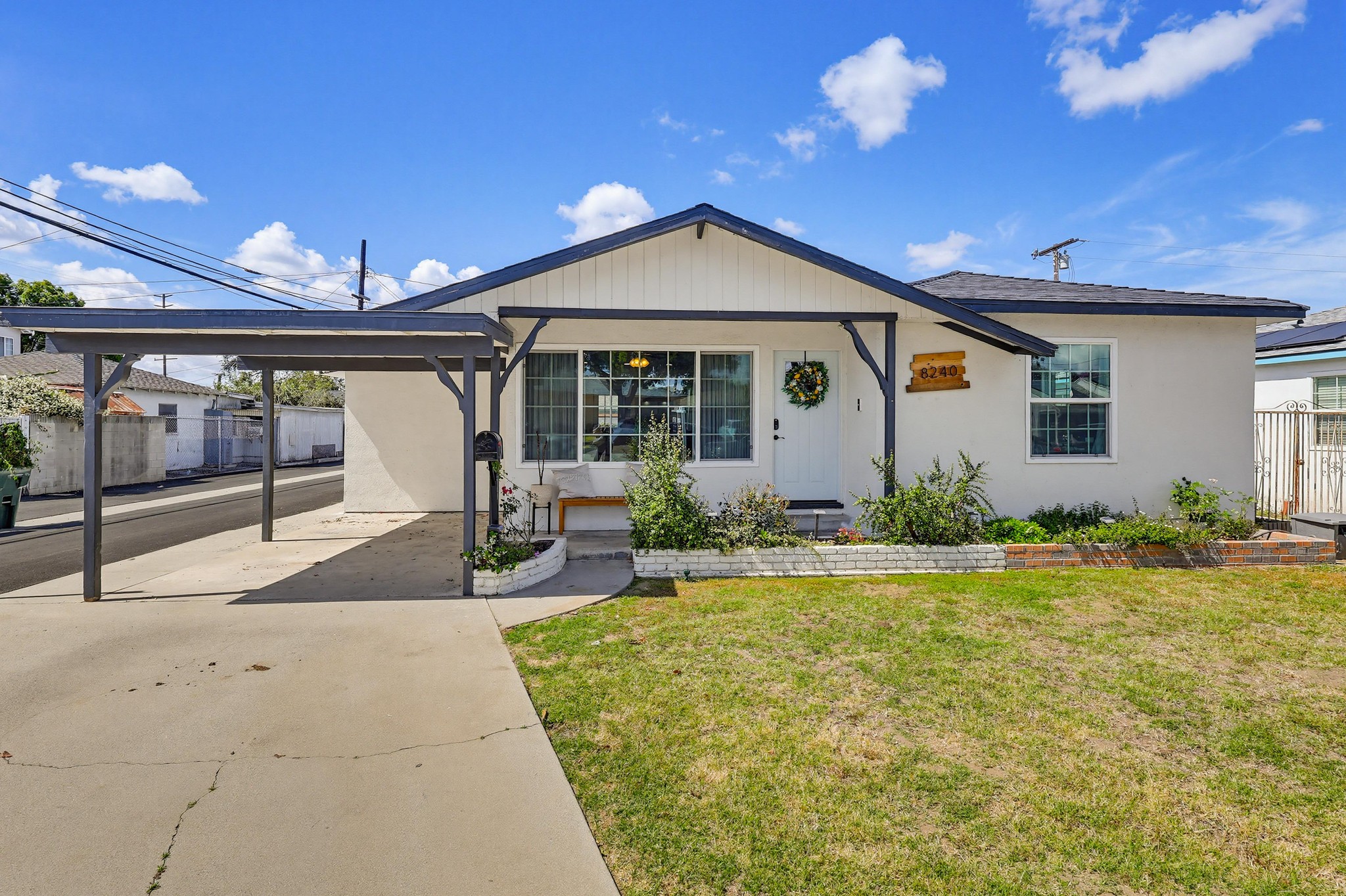 Virtual tour photo 1 of 58 for 8240 Adoree St