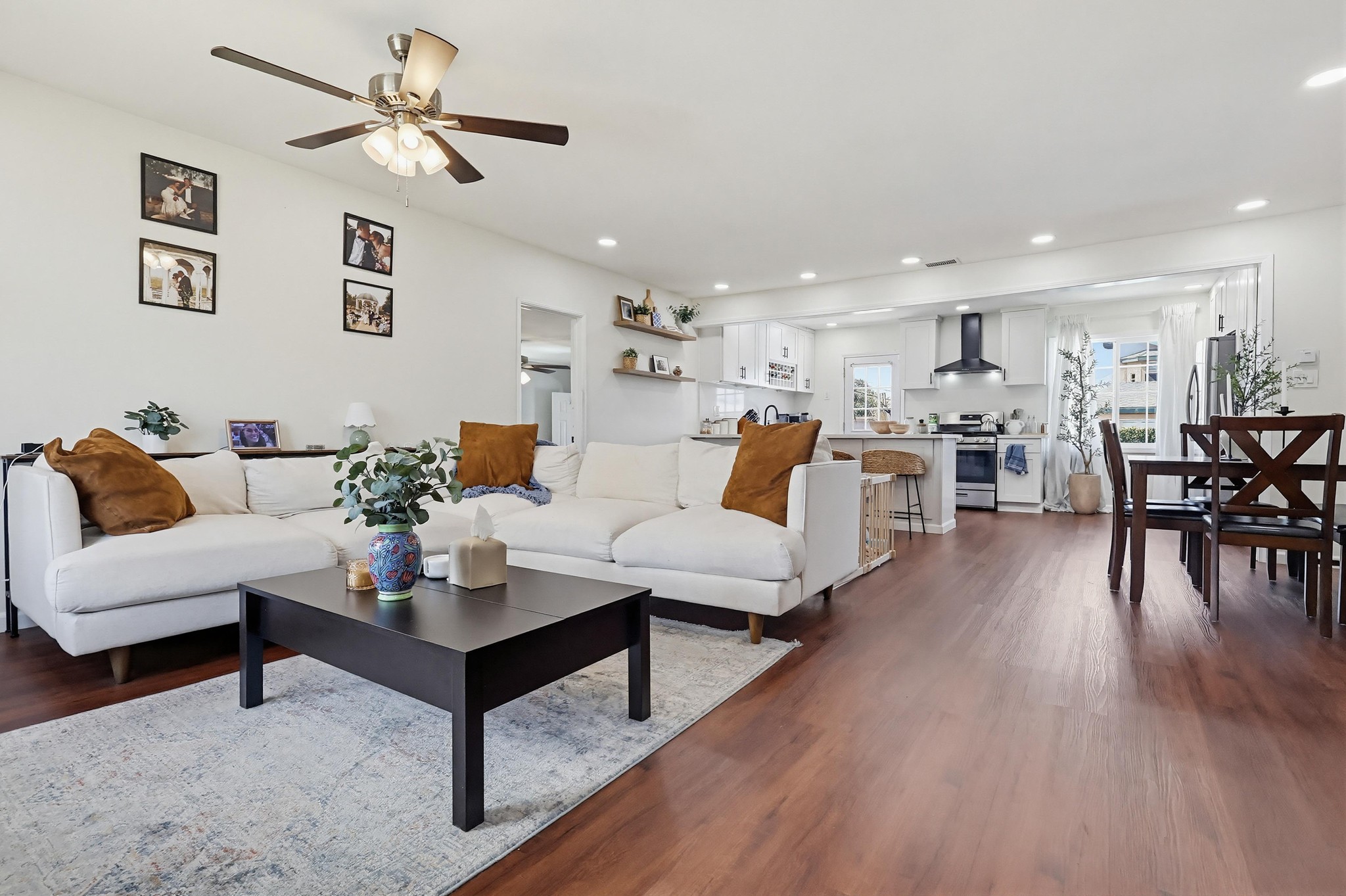 Virtual tour photo 7 of 58 for 8240 Adoree St