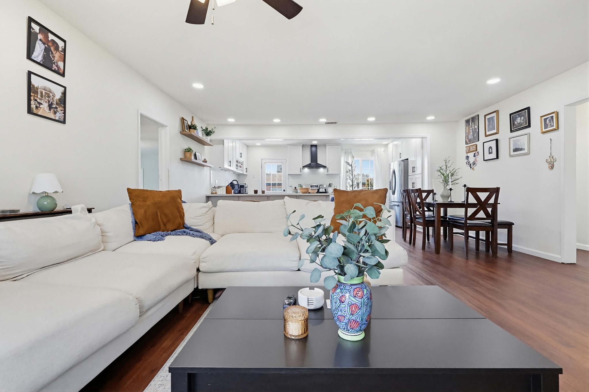 Virtual tour photo 8 of 58 for 8240 Adoree St