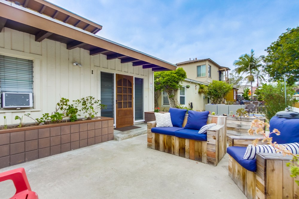 Virtual tour photo 10 of 41 for 825 Island Ct