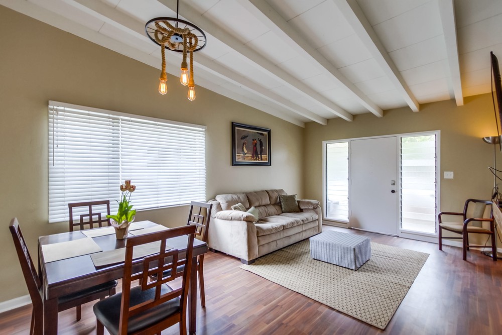 Virtual tour photo 17 of 41 for 825 Island Ct