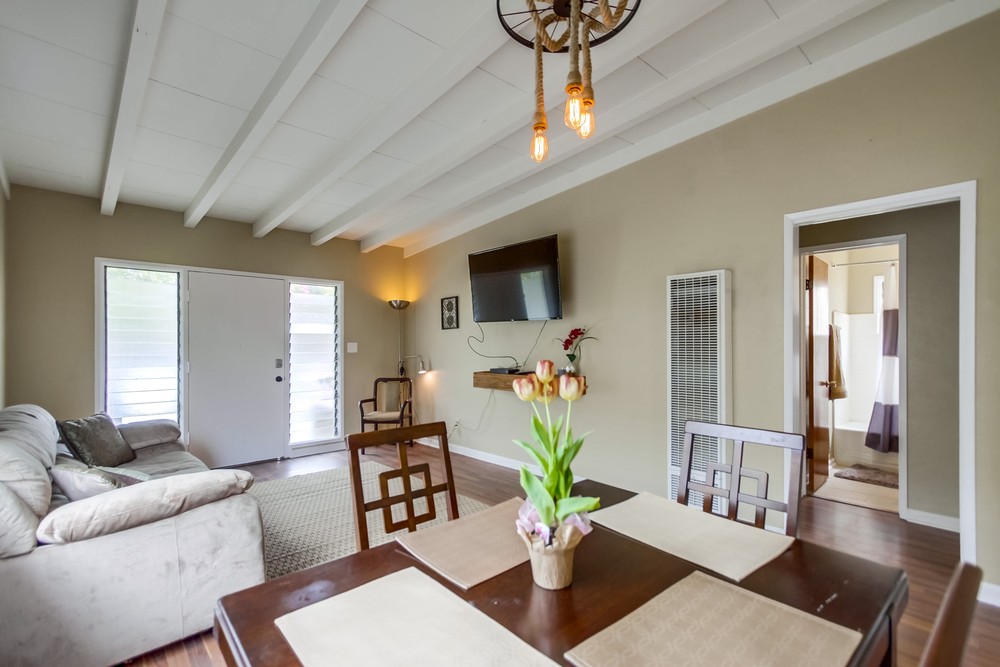Virtual tour photo 18 of 41 for 825 Island Ct