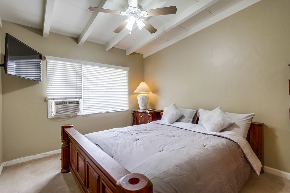 Virtual tour photo 28 of 41 for 825 Island Ct