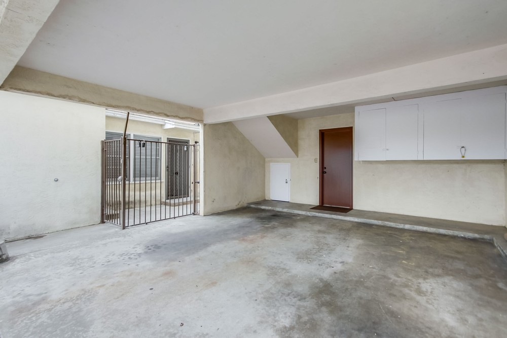 Virtual tour photo 32 of 41 for 825 Island Ct