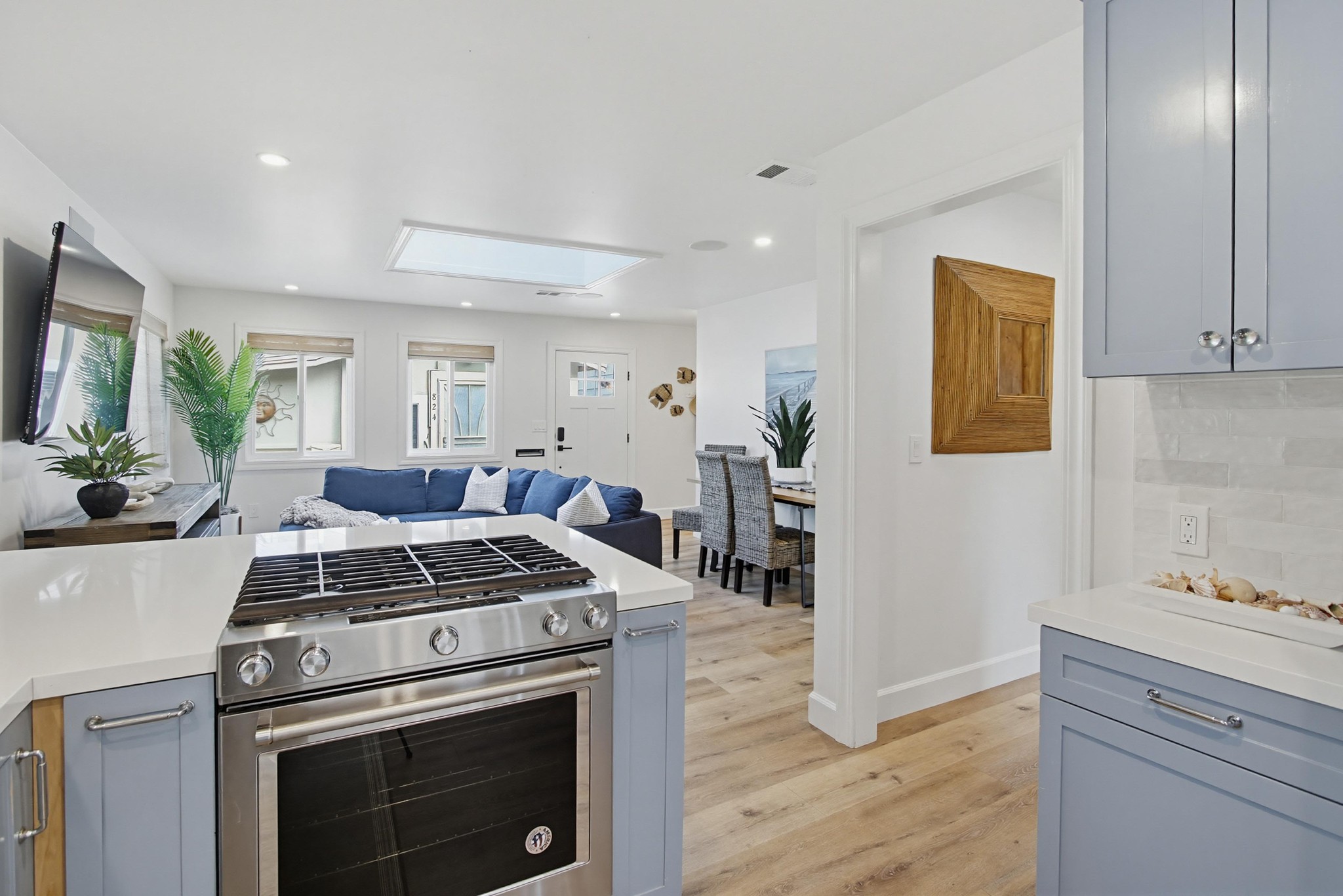 Virtual tour photo 11 of 50 for 825 Rockaway Ct