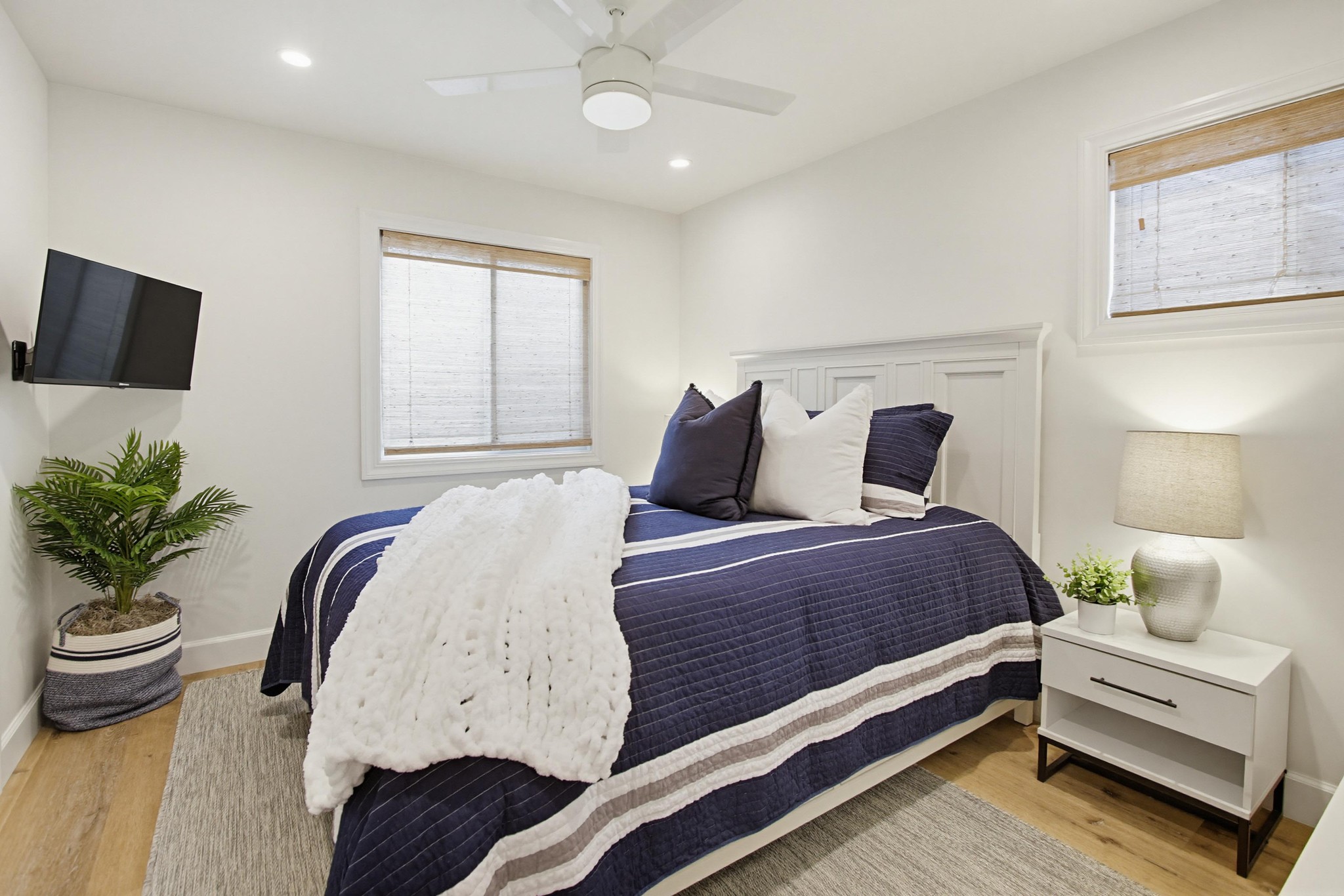 Virtual tour photo 24 of 50 for 825 Rockaway Ct