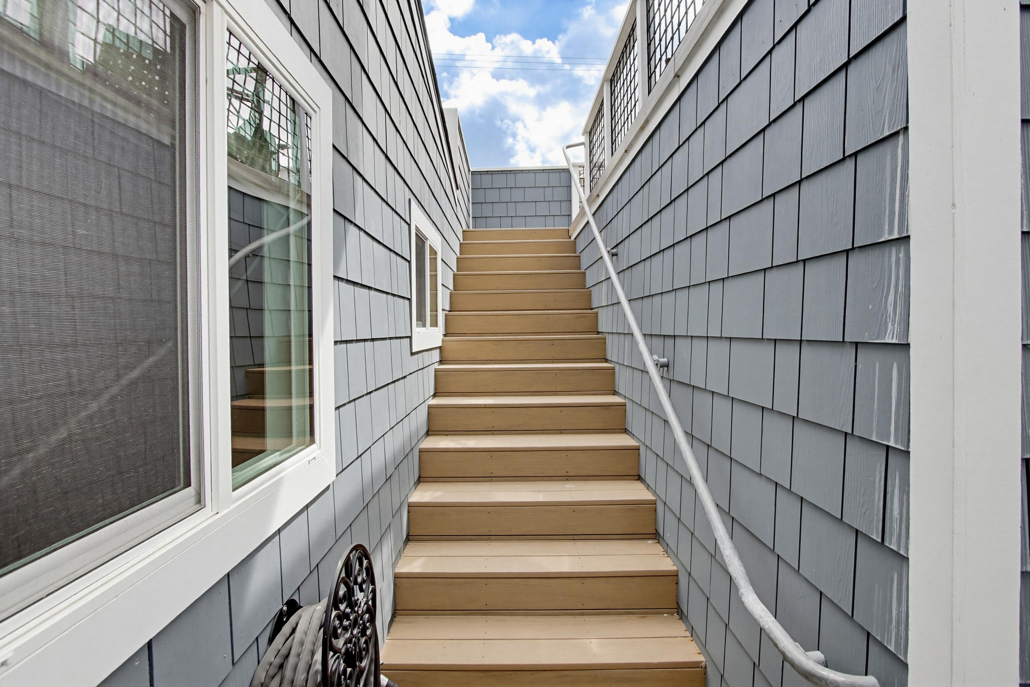 Virtual tour photo 37 of 50 for 825 Rockaway Ct
