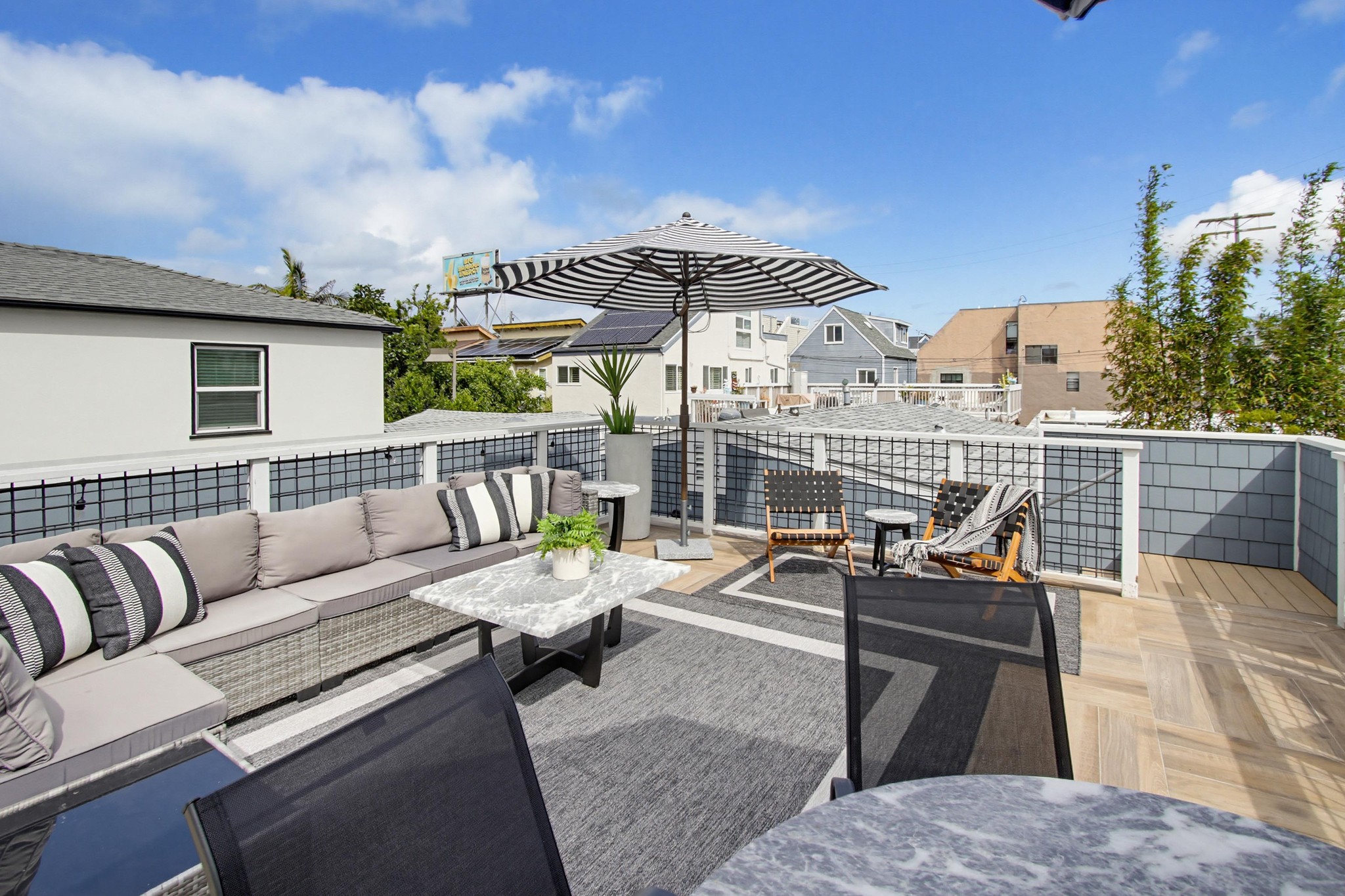 Virtual tour photo 41 of 50 for 825 Rockaway Ct