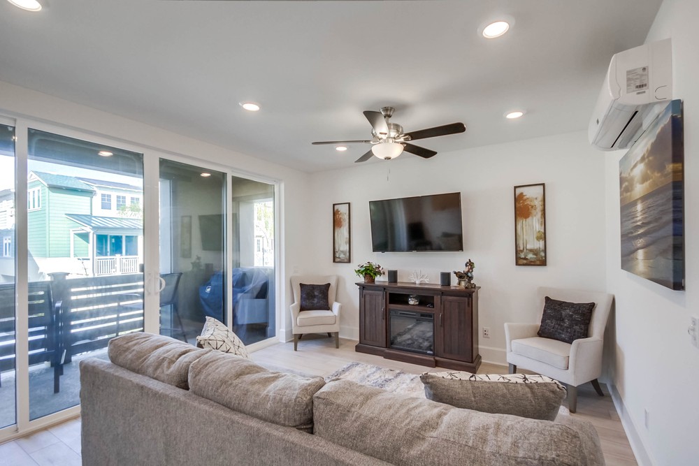 Virtual tour photo 20 of 57 for 825 Santa Barbara Pl