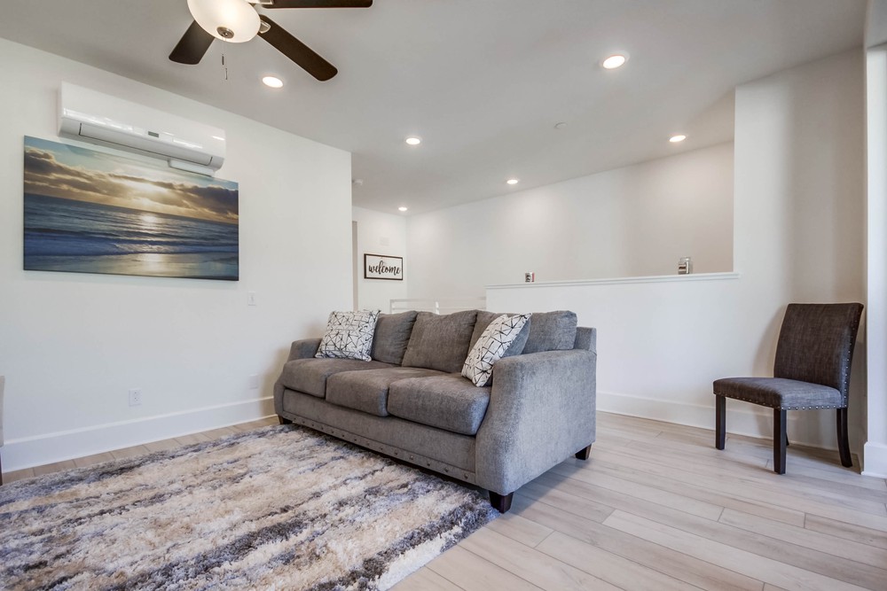 Virtual tour photo 23 of 57 for 825 Santa Barbara Pl
