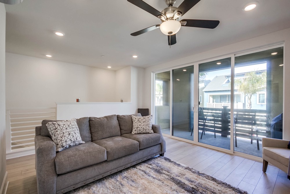 Virtual tour photo 24 of 57 for 825 Santa Barbara Pl
