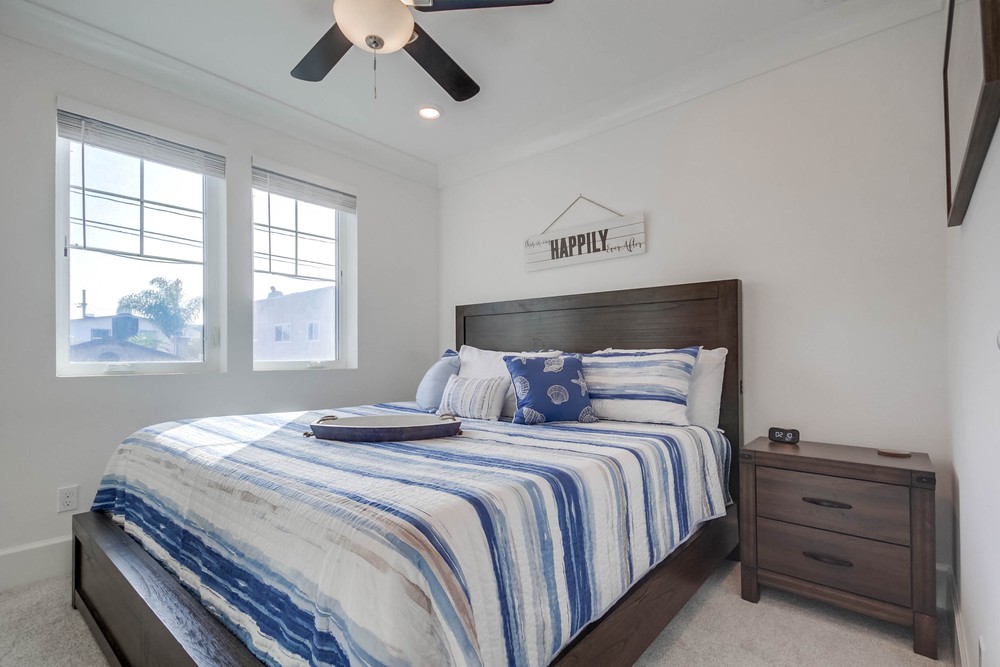 Virtual tour photo 32 of 57 for 825 Santa Barbara Pl