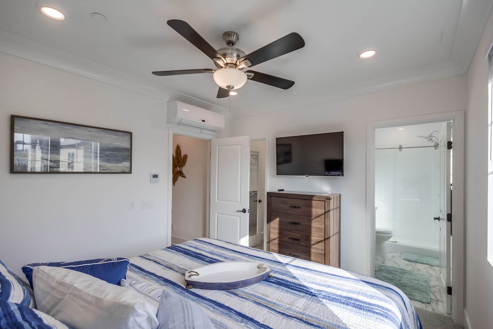 Virtual tour photo 34 of 57 for 825 Santa Barbara Pl