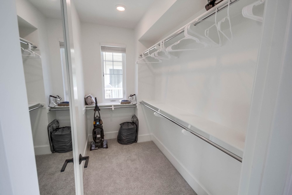 Virtual tour photo 38 of 57 for 825 Santa Barbara Pl