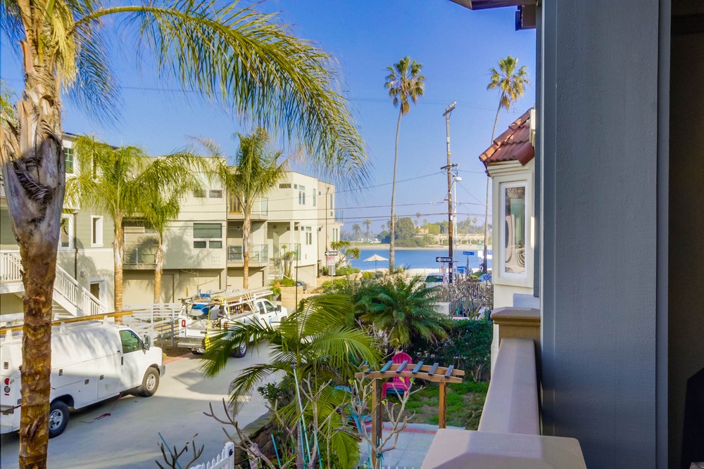 Virtual tour photo 50 of 57 for 825 Santa Barbara Pl