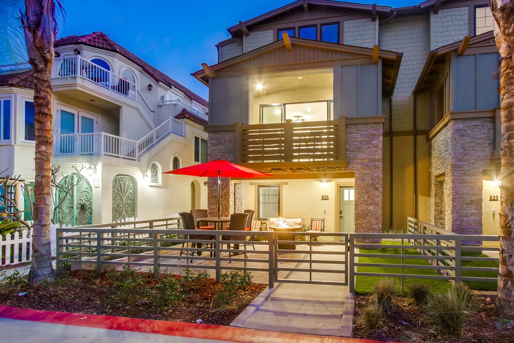 Virtual tour photo 5 of 64 for 825 Santa Barbara Pl