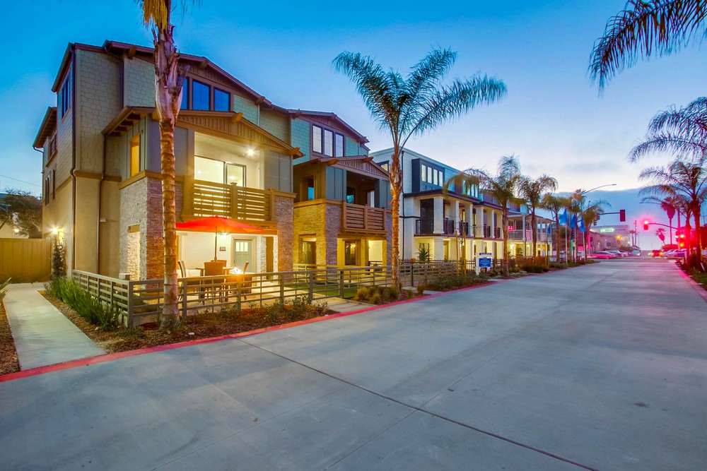 Virtual tour photo 7 of 64 for 825 Santa Barbara Pl