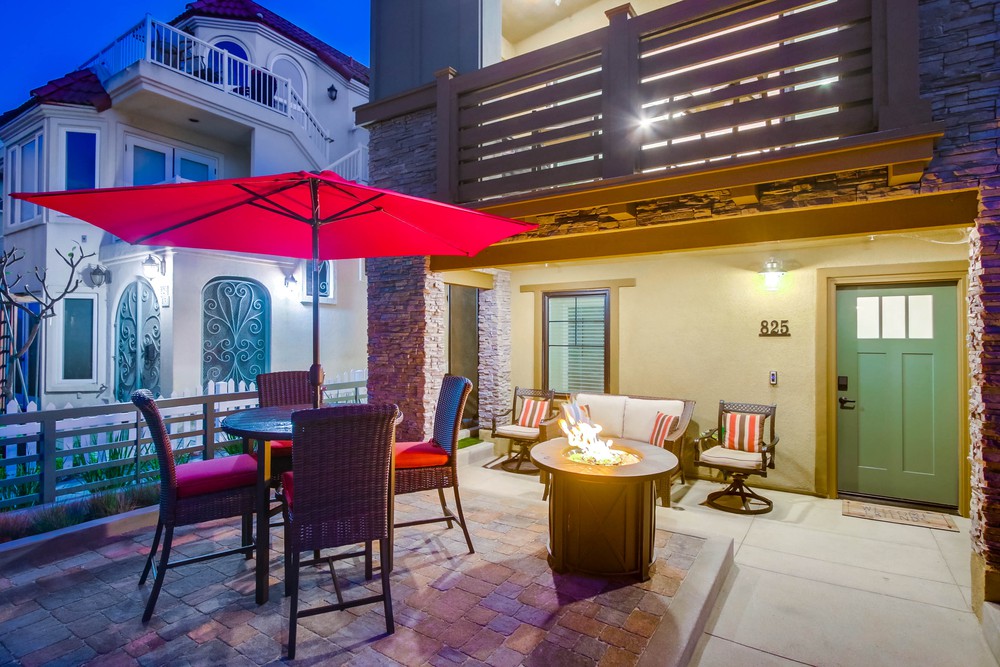 Virtual tour photo 9 of 64 for 825 Santa Barbara Pl