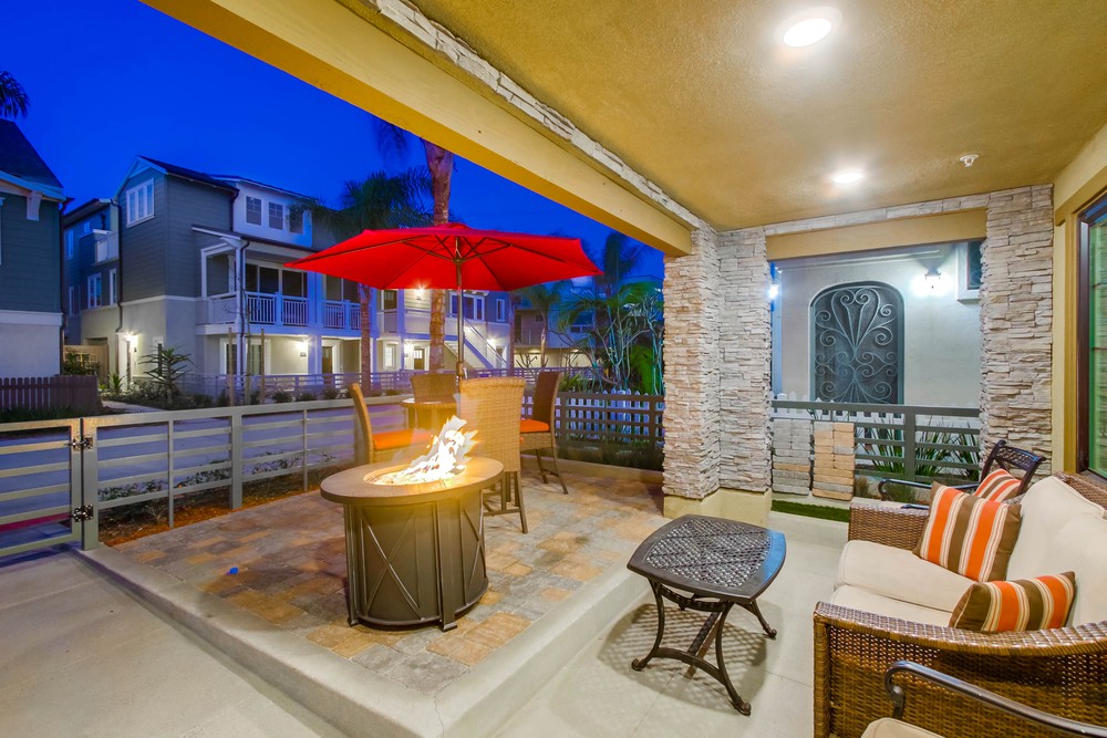 Virtual tour photo 10 of 64 for 825 Santa Barbara Pl