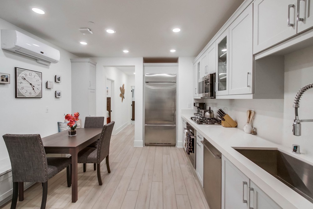 Virtual tour photo 23 of 64 for 825 Santa Barbara Pl