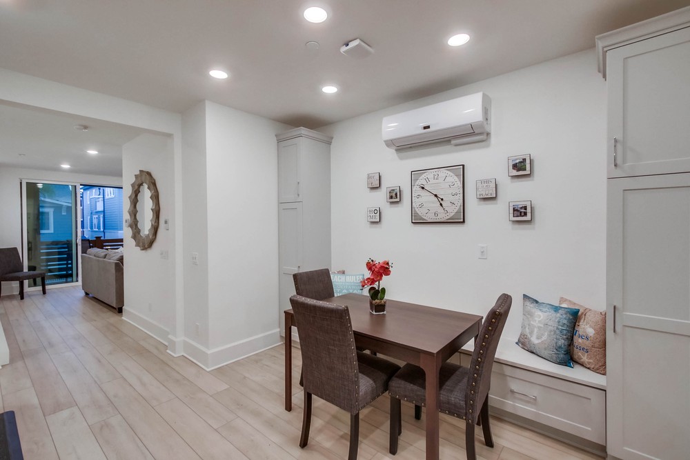 Virtual tour photo 25 of 64 for 825 Santa Barbara Pl