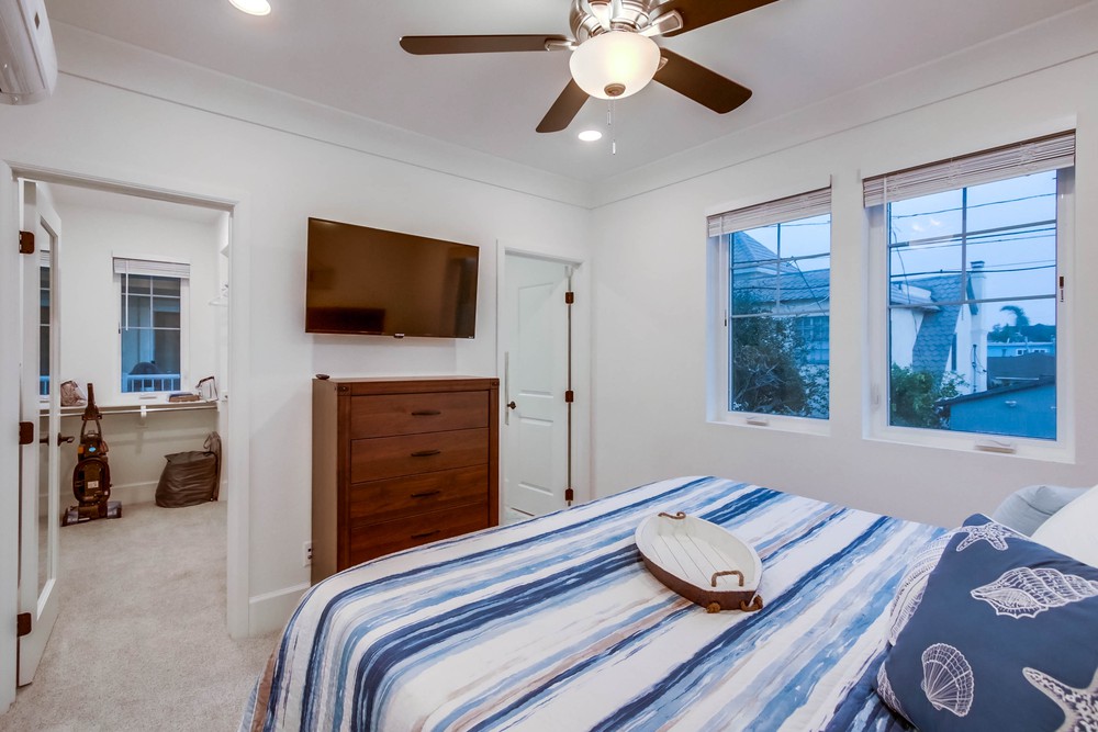 Virtual tour photo 29 of 64 for 825 Santa Barbara Pl