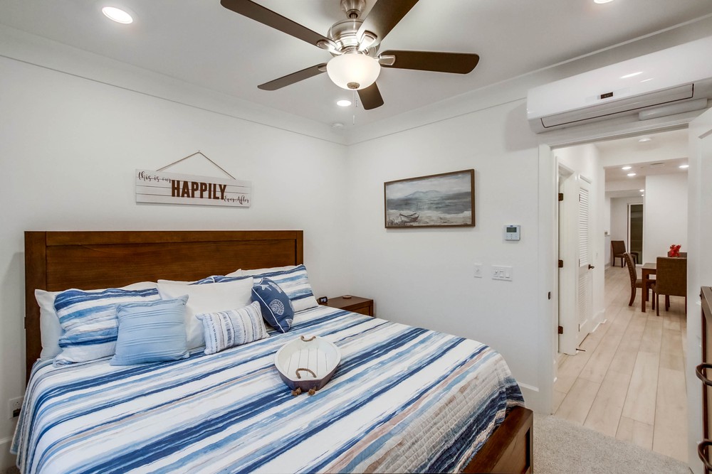 Virtual tour photo 30 of 64 for 825 Santa Barbara Pl