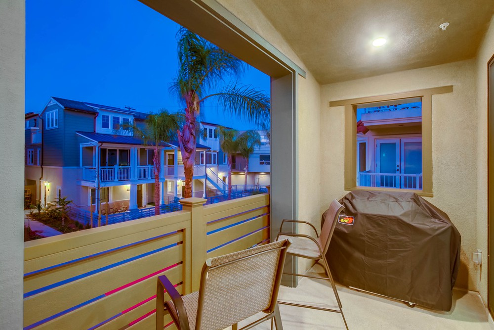 Virtual tour photo 43 of 64 for 825 Santa Barbara Pl