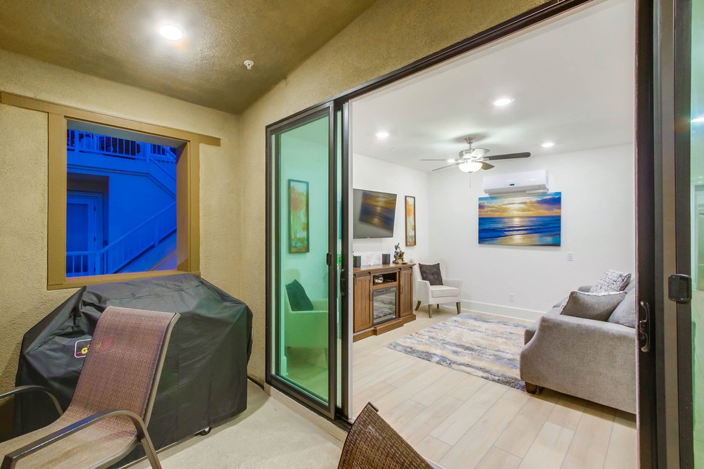 Virtual tour photo 44 of 64 for 825 Santa Barbara Pl