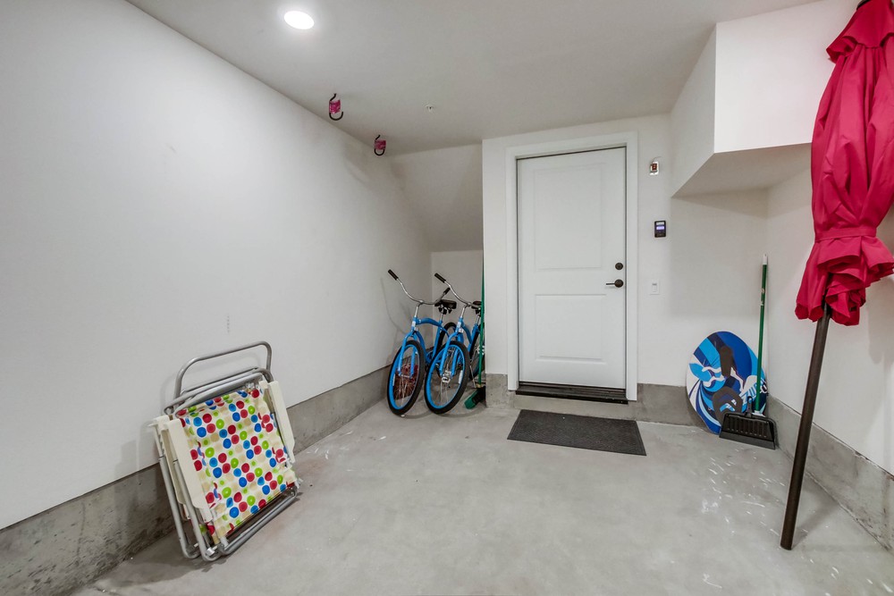 Virtual tour photo 58 of 64 for 825 Santa Barbara Pl
