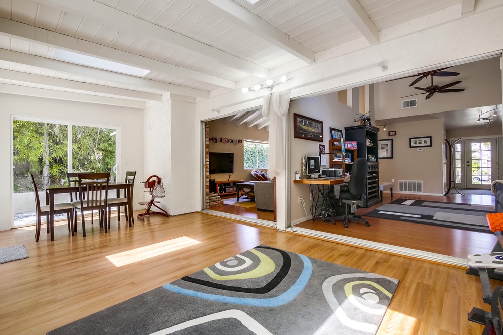 Virtual tour photo 15 of 44 for 8250 Hillandale Dr