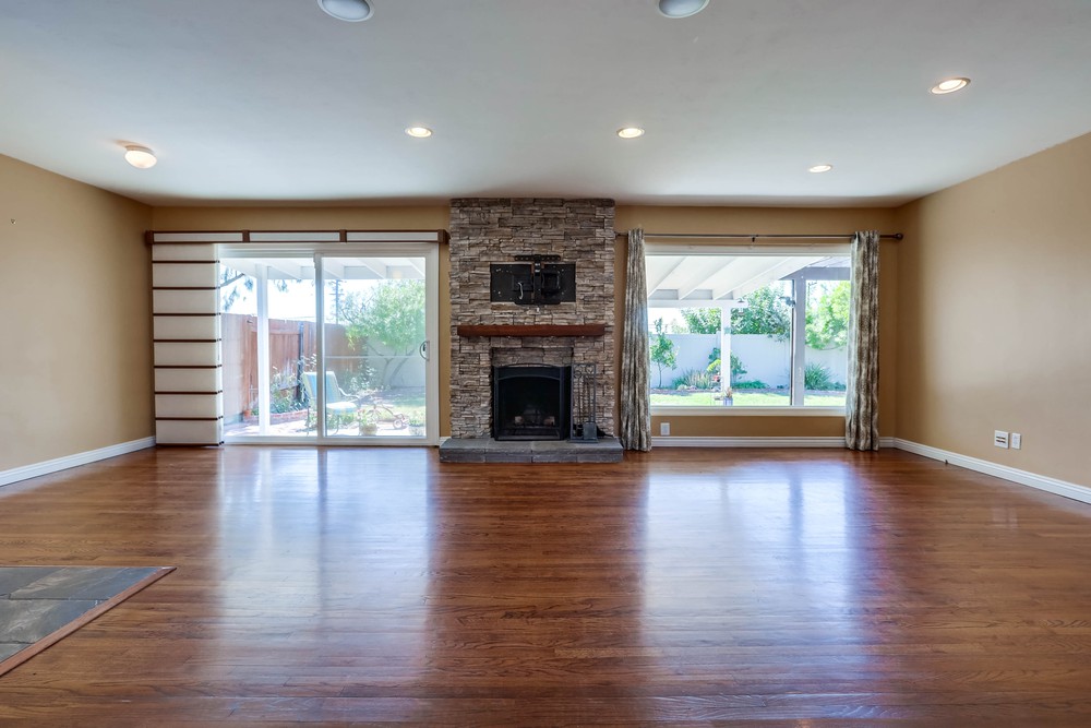 Virtual tour photo 11 of 31 for 8255 Whelan Dr