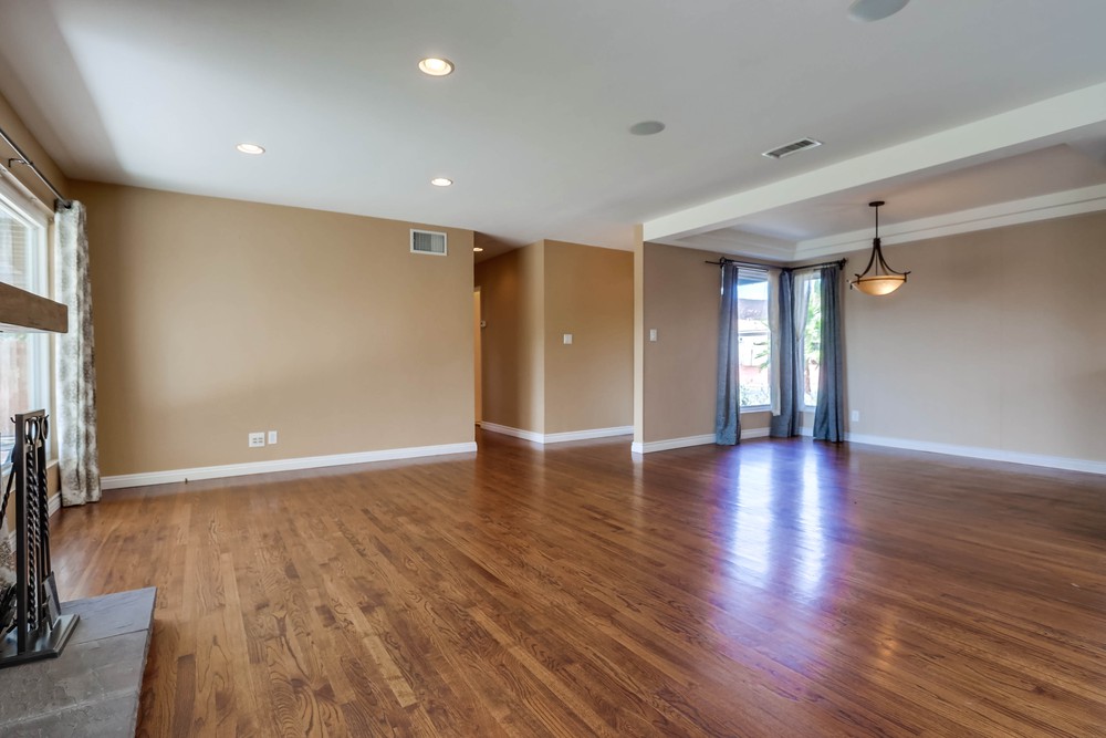 Virtual tour photo 13 of 31 for 8255 Whelan Dr