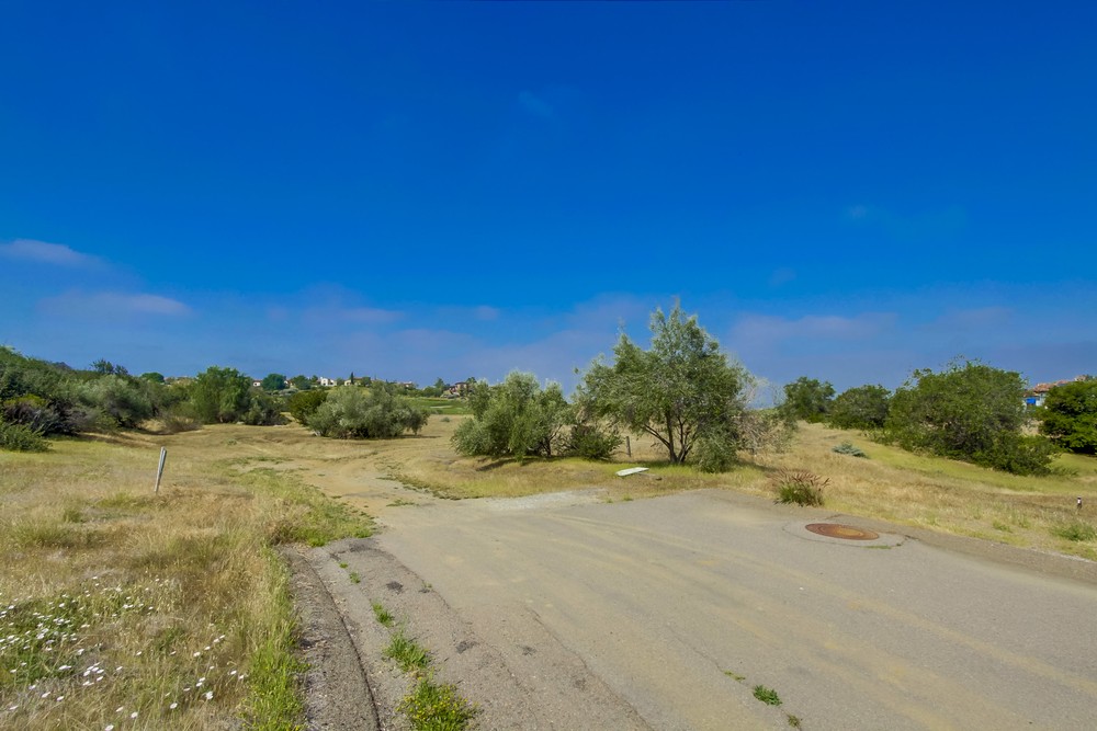 Virtual tour photo 3 of 19 for 8259 Run of the Knolls #23