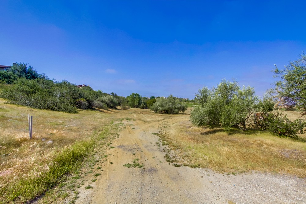 Virtual tour photo 4 of 19 for 8259 Run of the Knolls #23