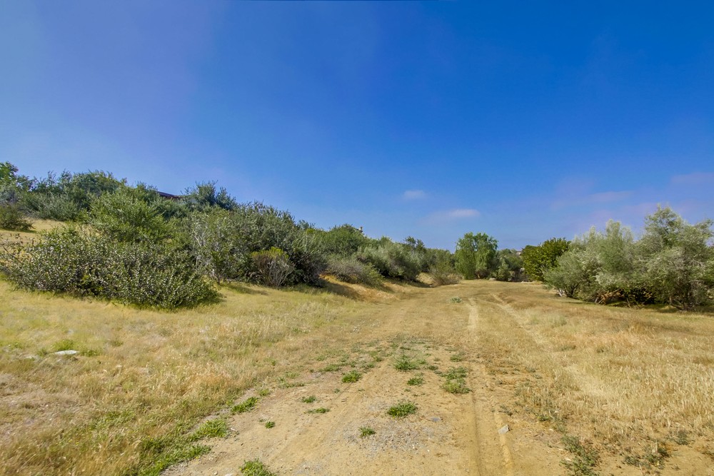 Virtual tour photo 5 of 19 for 8259 Run of the Knolls #23