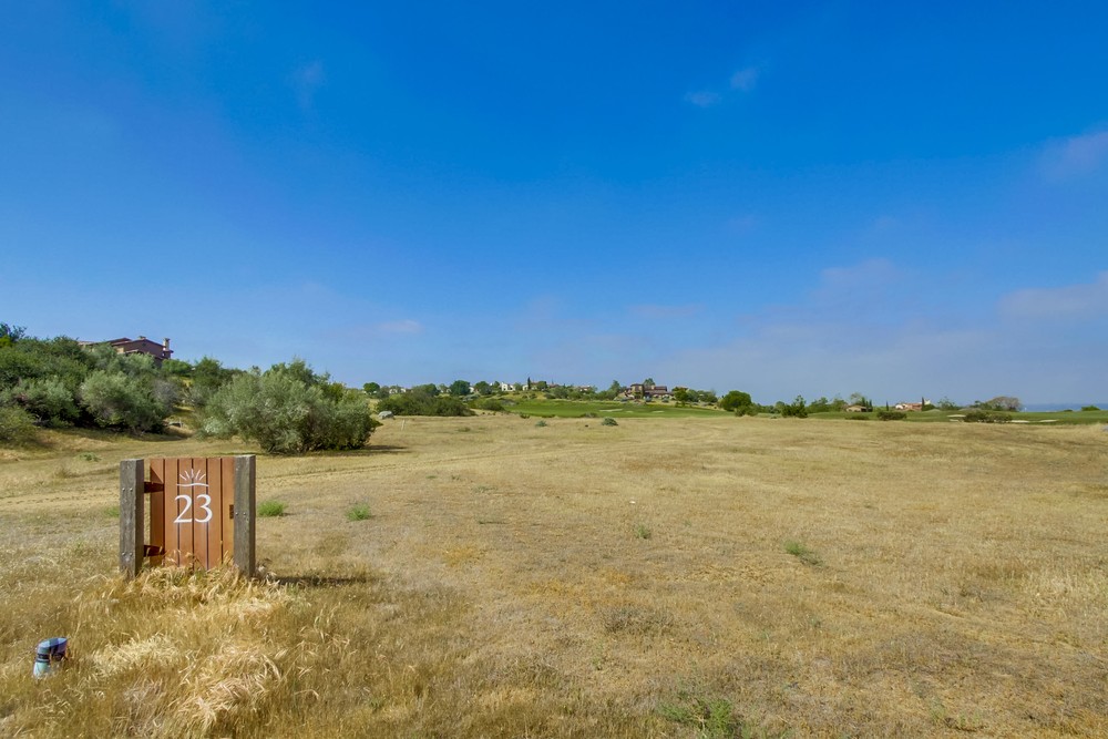 Virtual tour photo 8 of 19 for 8259 Run of the Knolls #23