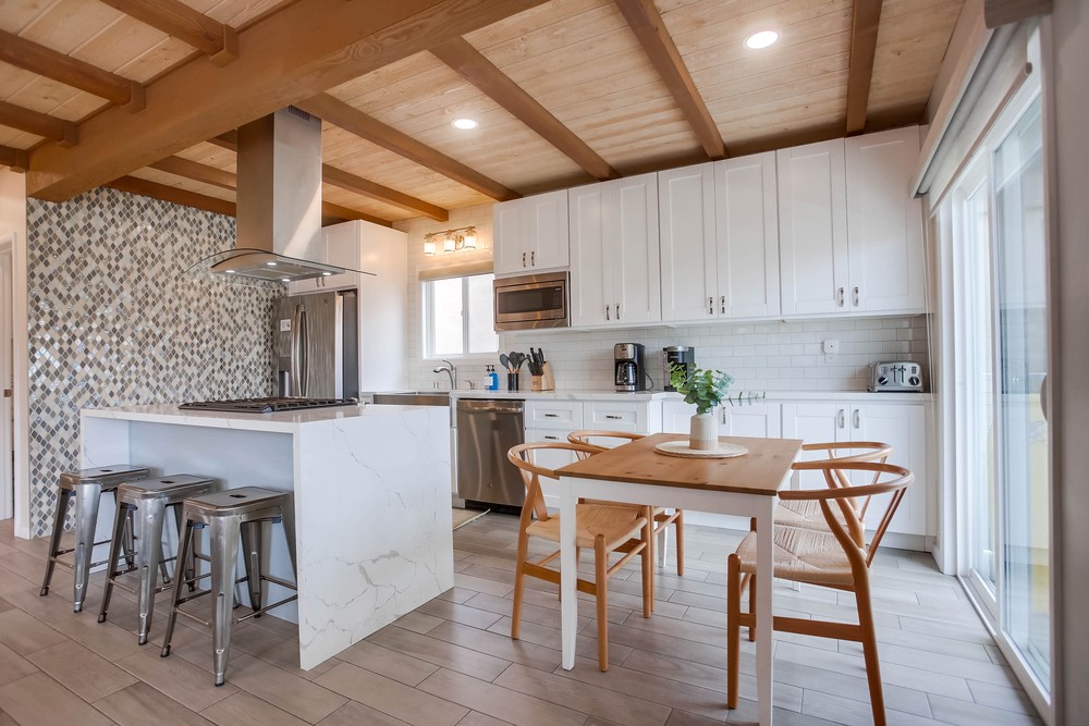 Virtual tour photo 8 of 41 for 826 Anacapa Ct