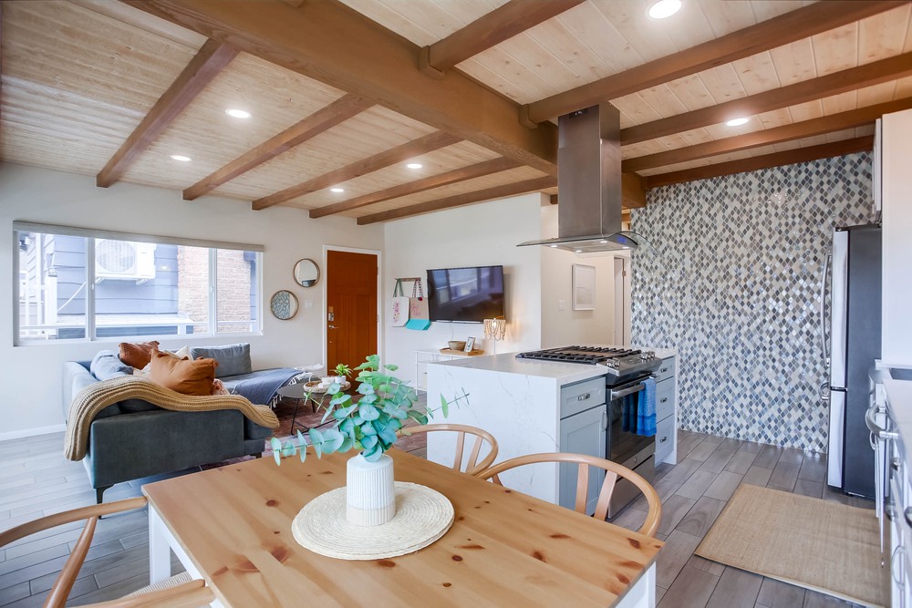 Virtual tour photo 16 of 41 for 826 Anacapa Ct