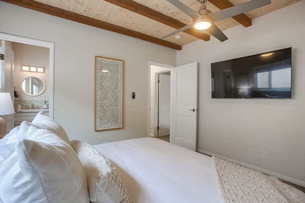 Virtual tour photo 22 of 41 for 826 Anacapa Ct