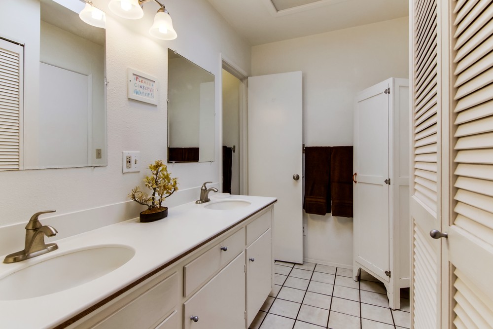 Virtual tour photo 22 of 30 for 826 Brighton Ct