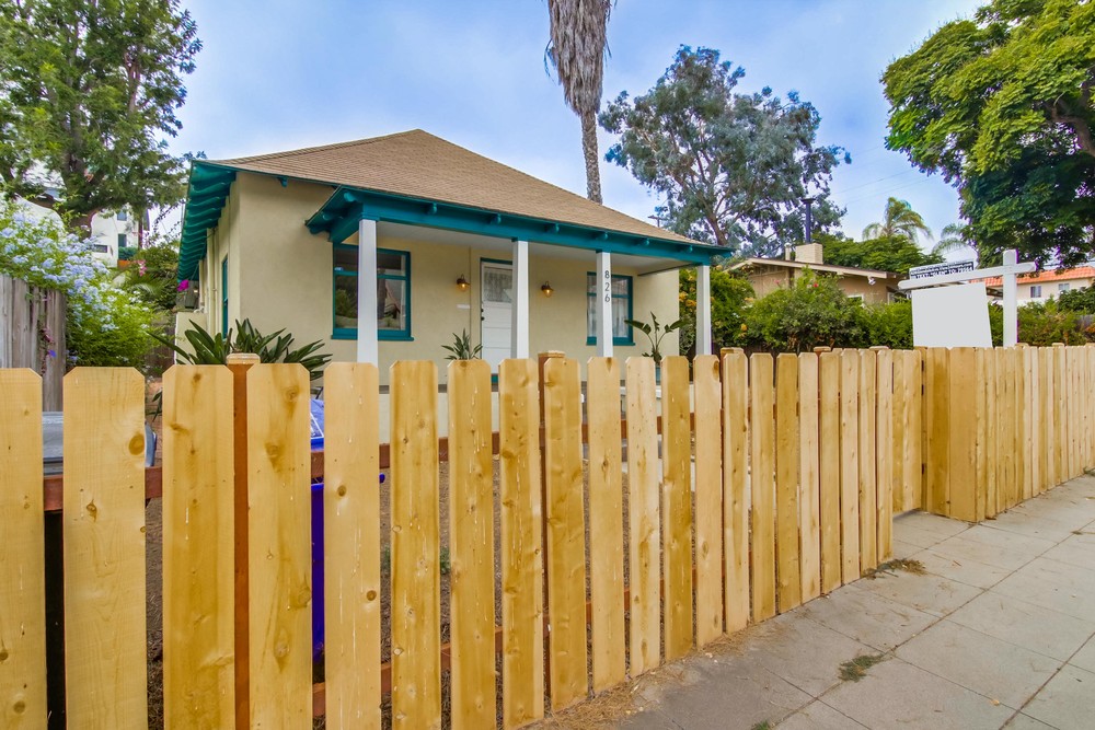 Virtual tour photo 3 of 48 for 826 Glendale Ave