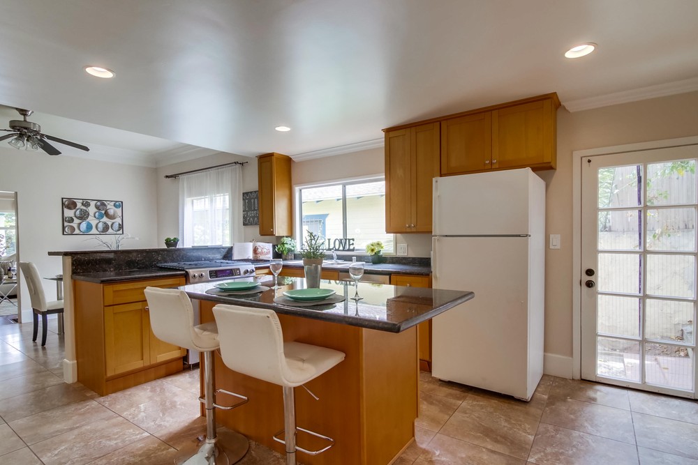 Virtual tour photo 19 of 48 for 826 Glendale Ave