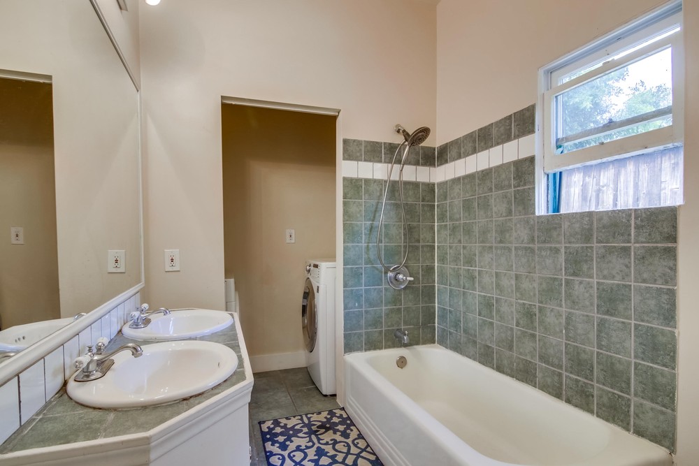 Virtual tour photo 30 of 48 for 826 Glendale Ave