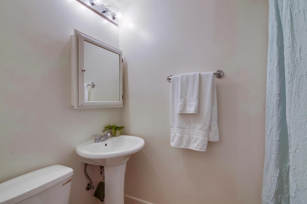 Virtual tour photo 38 of 48 for 826 Glendale Ave