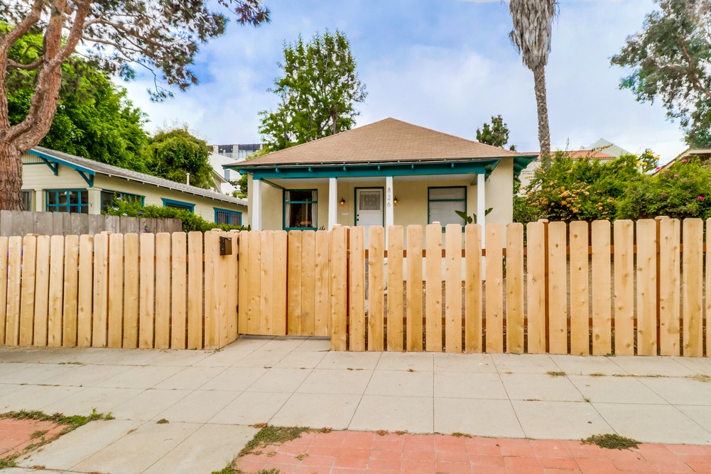 Virtual tour photo 3 of 41 for 826 Glendale Ave