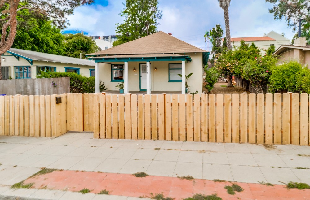 Virtual tour photo 4 of 41 for 826 Glendale Ave