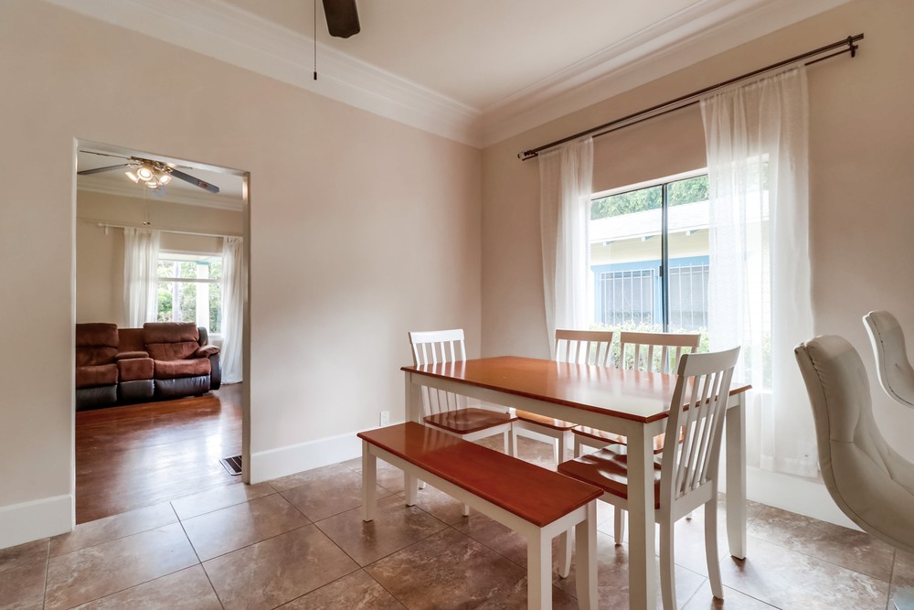 Virtual tour photo 11 of 41 for 826 Glendale Ave
