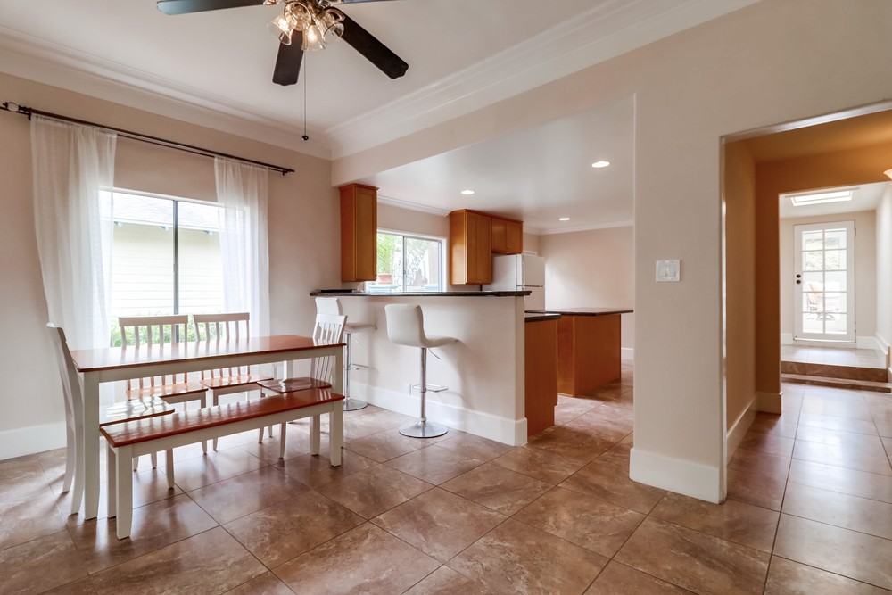 Virtual tour photo 13 of 41 for 826 Glendale Ave